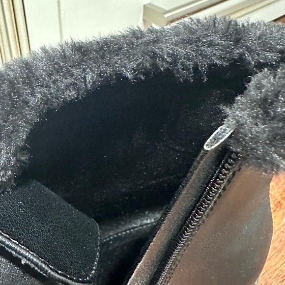 Express Booties Size 7 - Picture 2 of 8